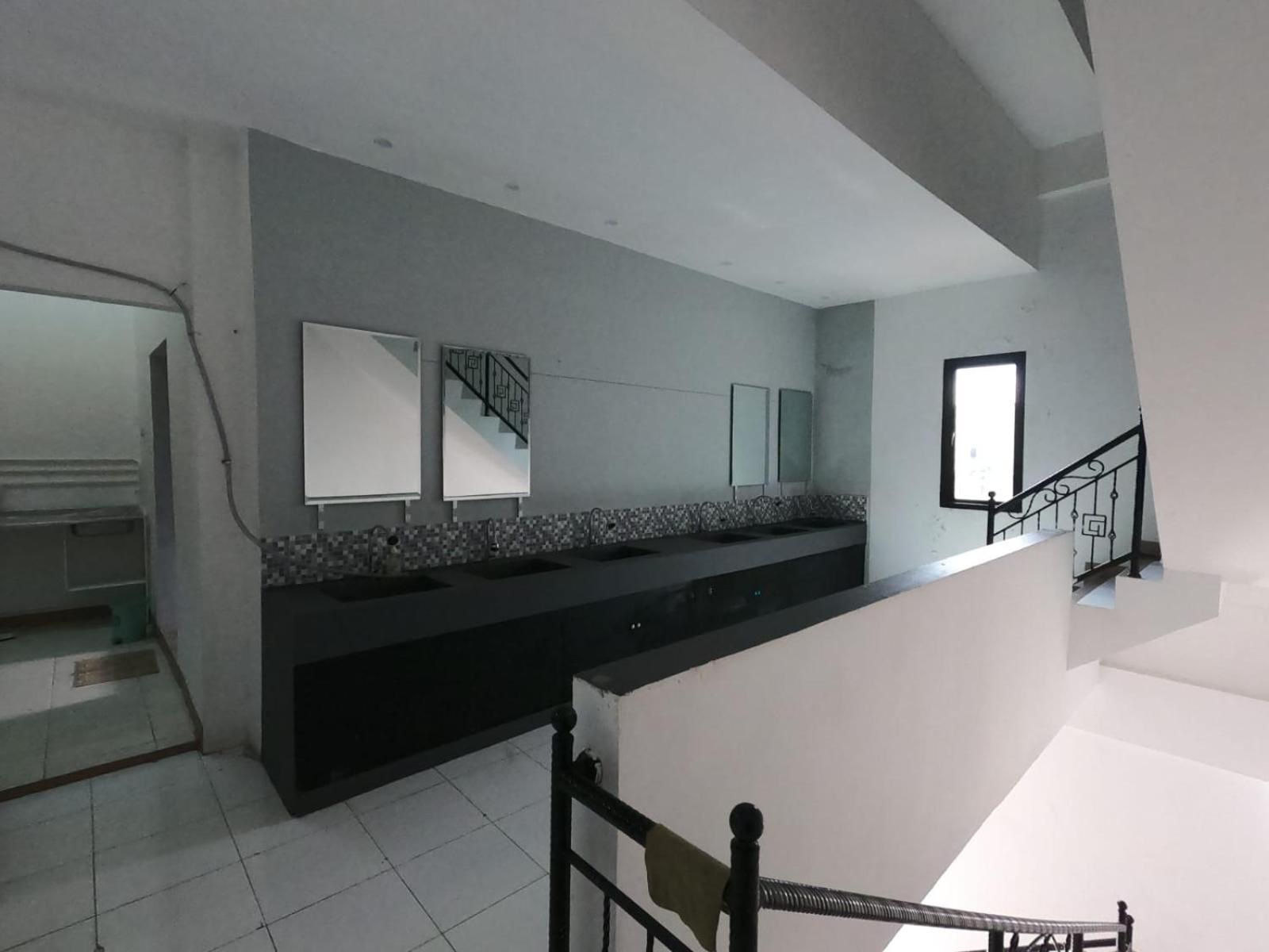 Innbox Hostel Sorong Luaran gambar